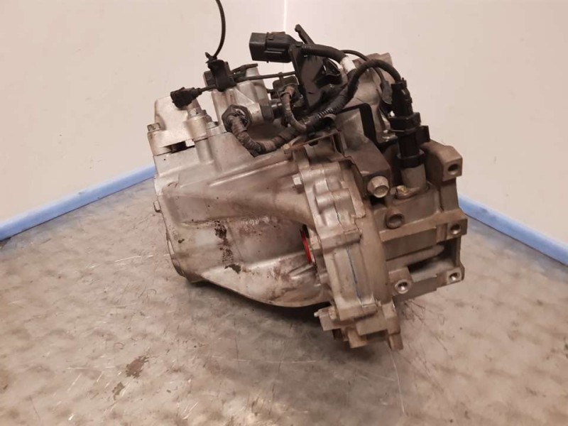 Recambio de caja cambios para kia cee´d active referencia OEM IAM S71767 503509 5VELOCIDADES