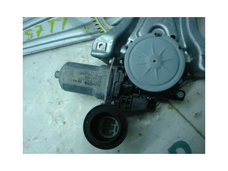 Recambio de elevalunas trasero izquierdo para toyota auris 2.0 d-4d cat referencia OEM IAM  ELECTRICO DENSO