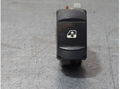 MANDO ELEVALUNAS DELANTERO DERECHO 8200108266 