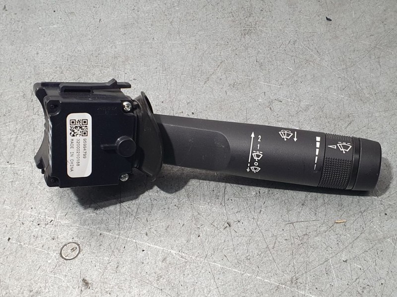 Recambio de mando limpia para chevrolet cruze lt referencia OEM IAM 95994799  