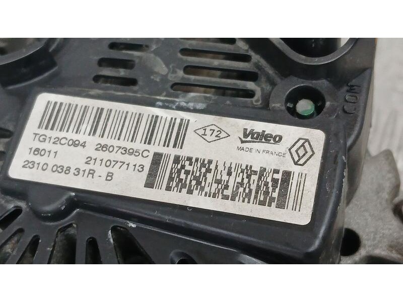 Recambio de alternador para dacia duster laureate 4x2 referencia OEM IAM 231003831R VALEO TG12C096
