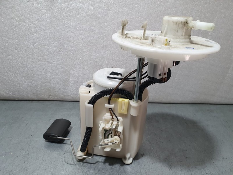 Recambio de aforador para hyundai elantra (md) tecno referencia OEM IAM 311102V210 083001951 