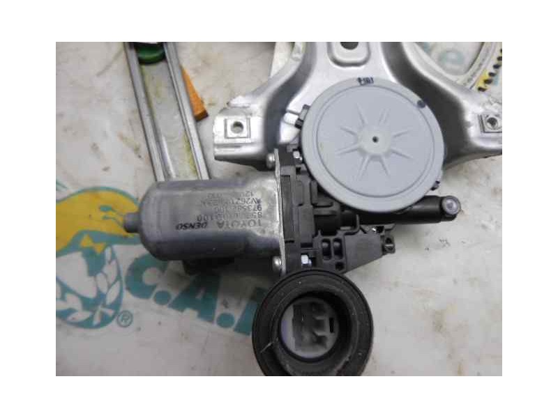 Recambio de elevalunas delantero derecho para toyota auris 2.0 d-4d cat referencia OEM IAM 973582100 857100D100 DENSO 6 PINS