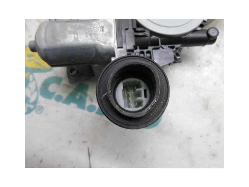 Recambio de elevalunas delantero derecho para toyota auris 2.0 d-4d cat referencia OEM IAM 973582100 857100D100 DENSO 6 PINS
