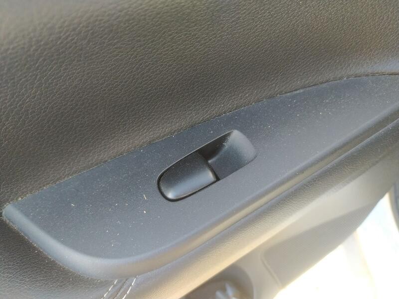 Recambio de mando elevalunas trasero izquierdo para nissan pulsar hatchback (c13) 1.5 dci referencia OEM IAM 254114CE0A  