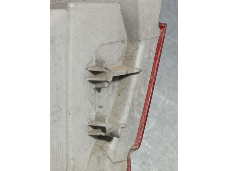 Recambio de piloto trasero derecho paragolpes para toyota land cruiser (j15) vx referencia OEM IAM P8163  STANLEY