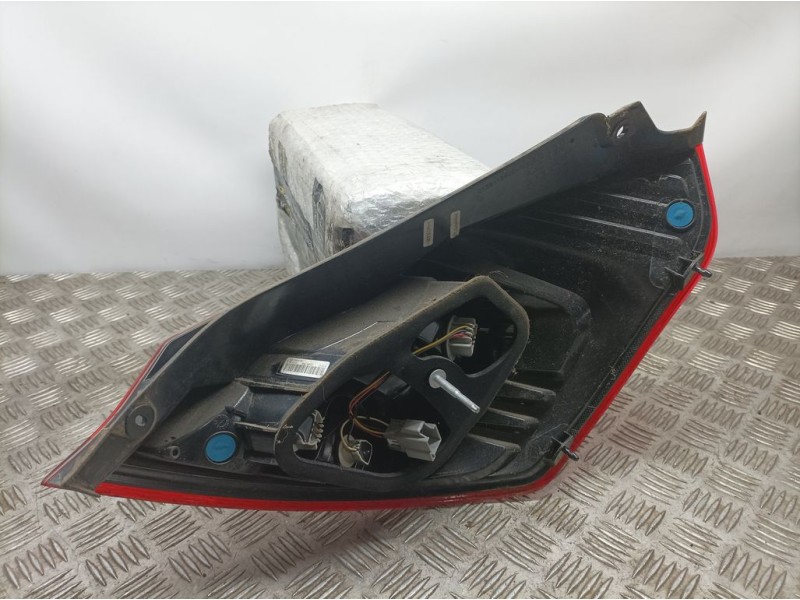 Recambio de piloto trasero izquierdo para ford fiesta (ccn) trend referencia OEM IAM C1BB13405AE  