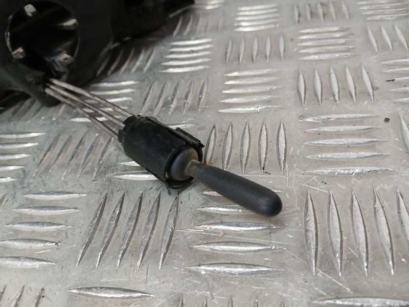 Recambio de retrovisor izquierdo para renault megane ii berlina 3p confort authentique referencia OEM IAM 12353060  C/ M ROZADO