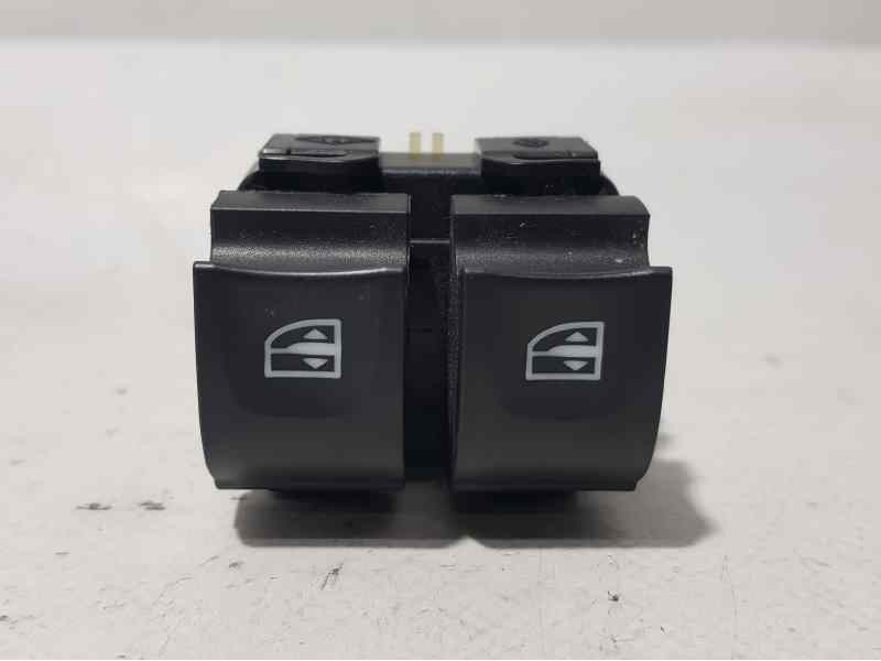 Recambio de mando elevalunas delantero izquierdo para peugeot 1007 dolce referencia OEM IAM 25410044R  