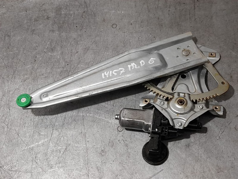 Recambio de elevalunas trasero derecho para toyota yaris hsd active referencia OEM IAM 973581101  ELECTRICO 6 PINES