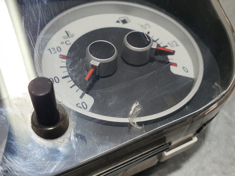 Recambio de cuadro instrumentos para kia cee´d active referencia OEM IAM 940031H270  TOCADO