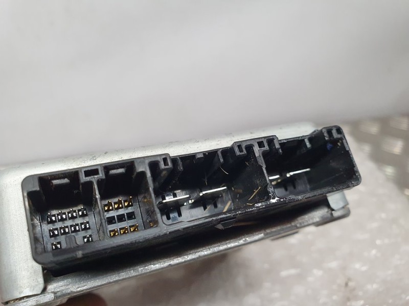 Recambio de modulo electronico para toyota yaris hybrid feel referencia OEM IAM 896500D334 JL501010721 JTEKT