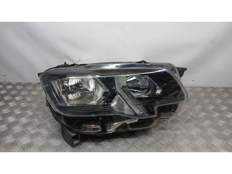 Recambio de faro derecho para peugeot rifter 1.5 bluehdi 100 referencia OEM IAM 9816826880 VALEO PULIR 90146195