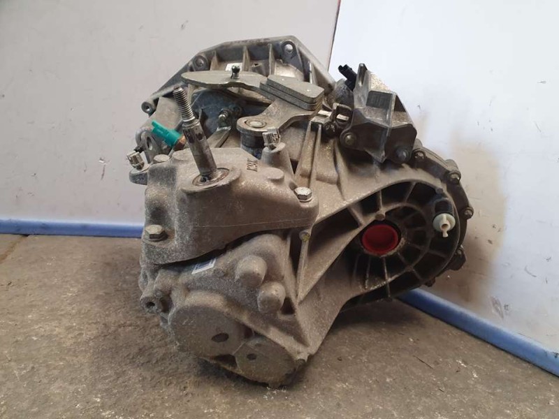 Recambio de caja cambios para renault clio iii confort dynamique referencia OEM IAM TL4002  6VELOCIDADES
