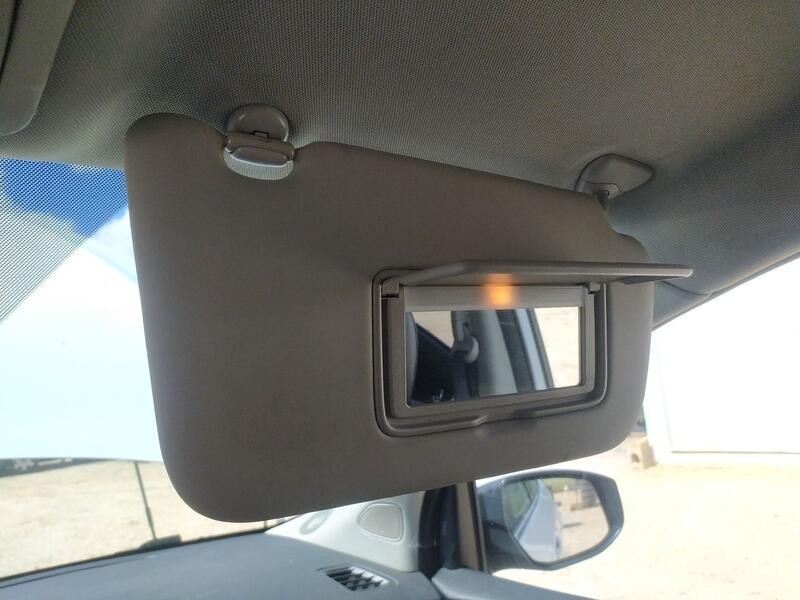 Recambio de parasol derecho para nissan pulsar hatchback (c13) 1.5 dci referencia OEM IAM 964004MA5D  