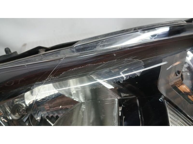 Recambio de faro derecho para peugeot rifter 1.5 bluehdi 100 referencia OEM IAM 9816826880 VALEO PULIR 90146195