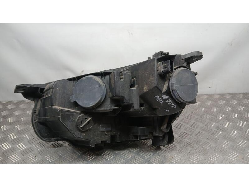 Recambio de faro derecho para peugeot rifter 1.5 bluehdi 100 referencia OEM IAM 9816826880 VALEO PULIR 90146195