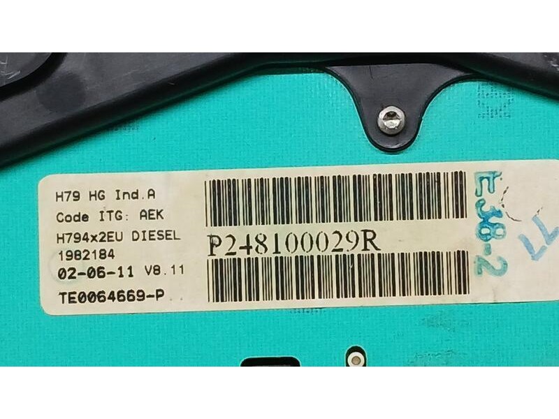 Recambio de cuadro instrumentos para dacia duster laureate 4x2 referencia OEM IAM 248100029R  TE0064669P