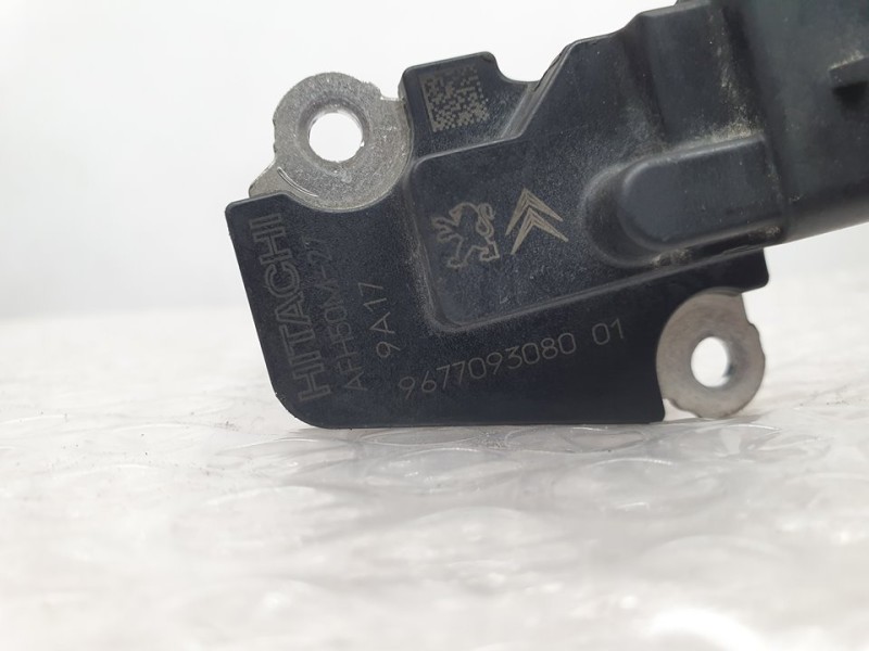 Recambio de caudalimetro para peugeot boxer furgón 330 l1h2 pro bluehdi 130 referencia OEM IAM 9677093080 AFH50M27 HITACHI