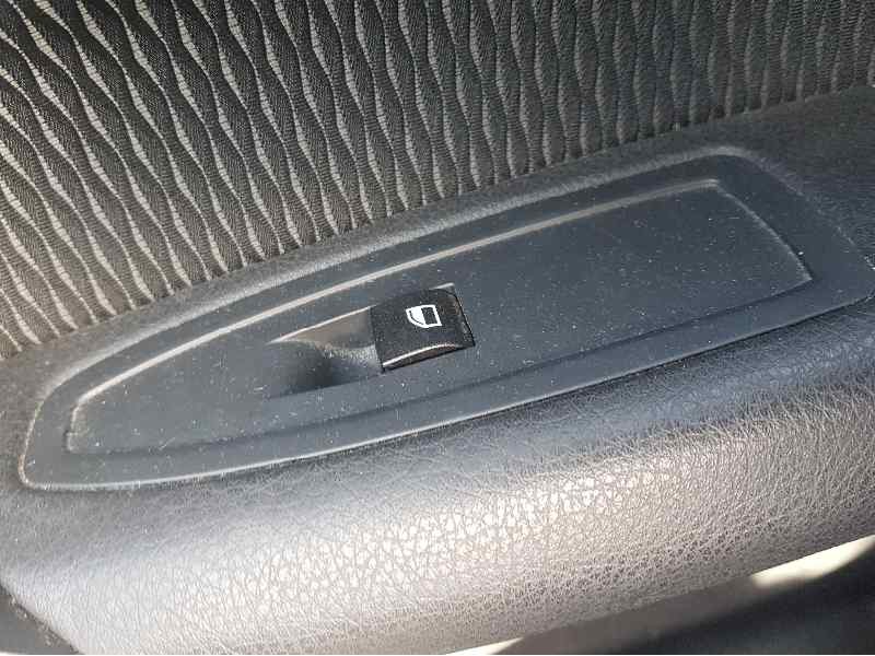 Recambio de mando elevalunas delantero derecho para bmw serie 1 lim. (f20) 114 d referencia OEM IAM 61319208107  