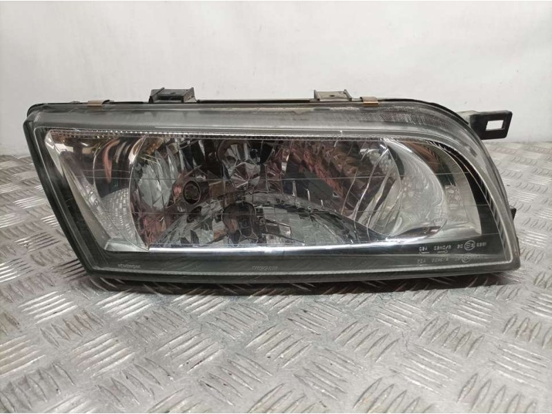 Recambio de faro derecho para nissan almera (n15) gx referencia OEM IAM 926202A  