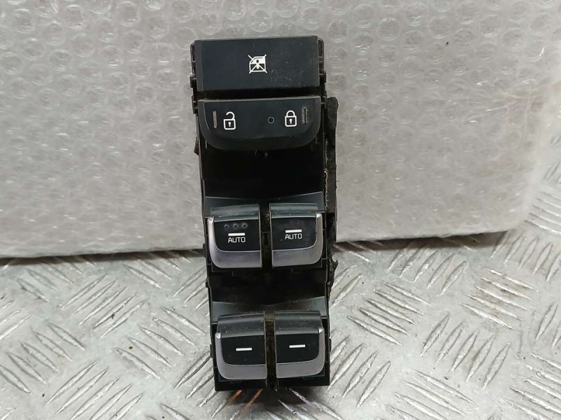 Recambio de mando elevalunas delantero izquierdo para kia sportage edition 7 2wd referencia OEM IAM 93570F1050  