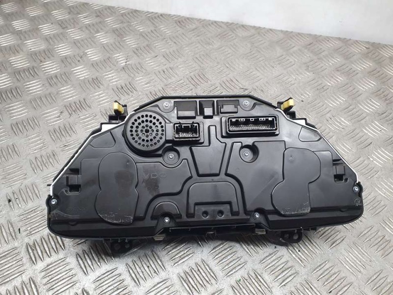 Recambio de cuadro instrumentos para toyota auris active referencia OEM IAM SIN REF  