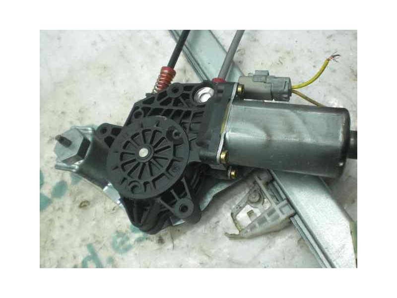 Recambio de elevalunas delantero derecho para citroën xsara berlina 1.9 td exclusive referencia OEM IAM 9222H2  