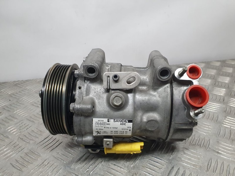 Recambio de compresor aire acondicionado para peugeot boxer furgón 330 l1h2 pro bluehdi 130 referencia OEM IAM 9819711380 SD7V16