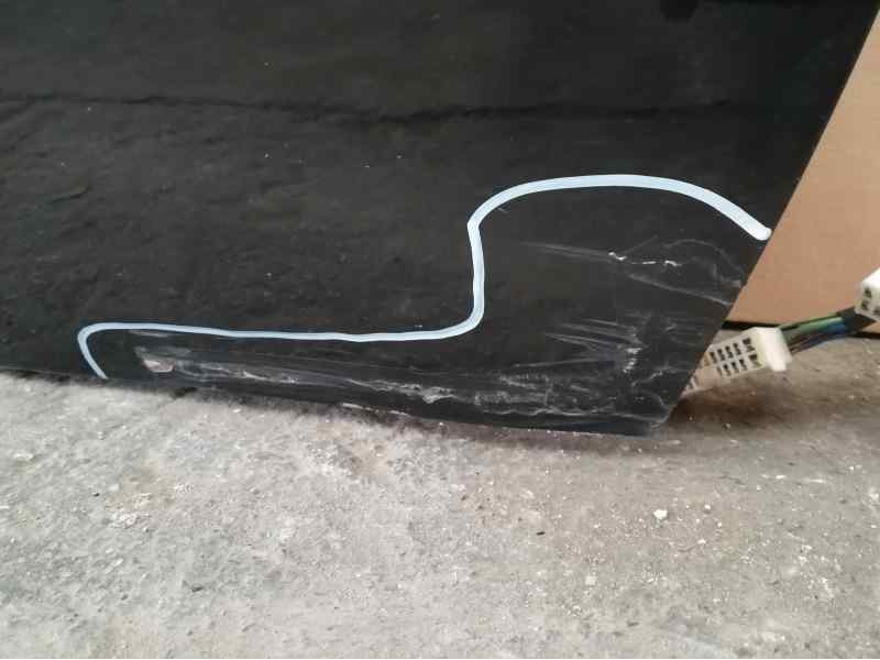 Recambio de puerta delantera derecha para lexus is200 (gxe10) 2.0 referencia OEM IAM  TOCADA 