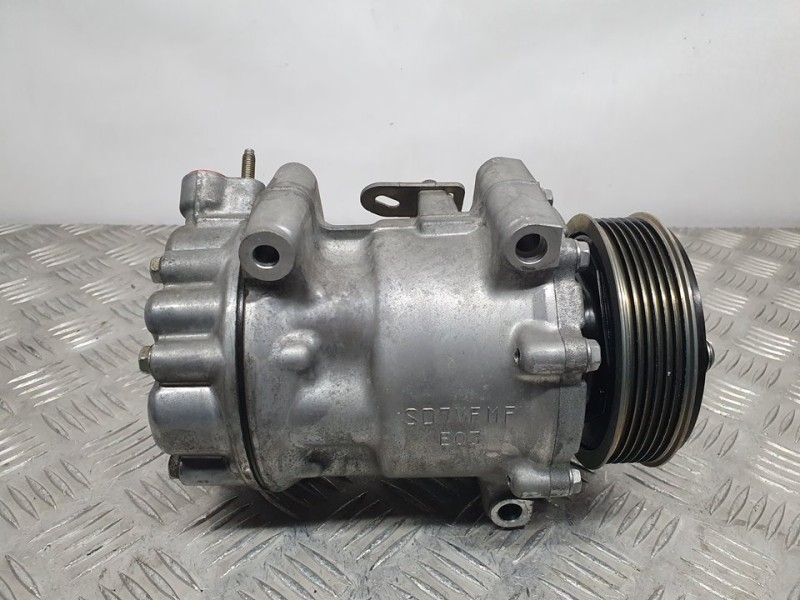 Recambio de compresor aire acondicionado para peugeot boxer furgón 330 l1h2 pro bluehdi 130 referencia OEM IAM 9819711380 SD7V16