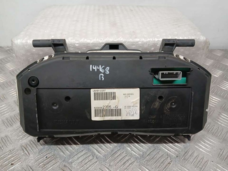 Recambio de cuadro instrumentos para renault clio iii confort dynamique referencia OEM IAM 8200582705G VP5RQF14B115BK3 VISTEON