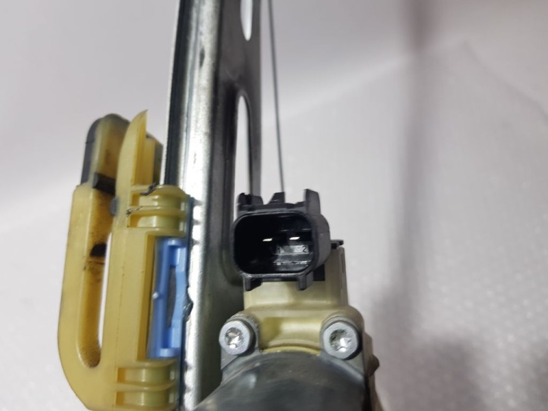 Recambio de elevalunas trasero izquierdo para renault kangoo extrem referencia OEM IAM C08170LH  PUERTA CORREDERA ELECTRICO 2 PI