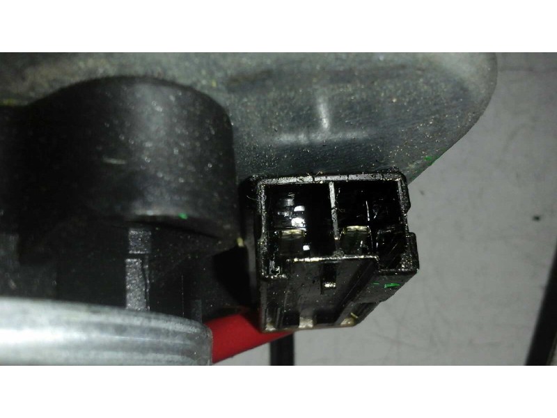 Recambio de elevalunas delantero derecho para nissan almera (n15) gx referencia OEM IAM 91208 2 PINS ELECTRICO