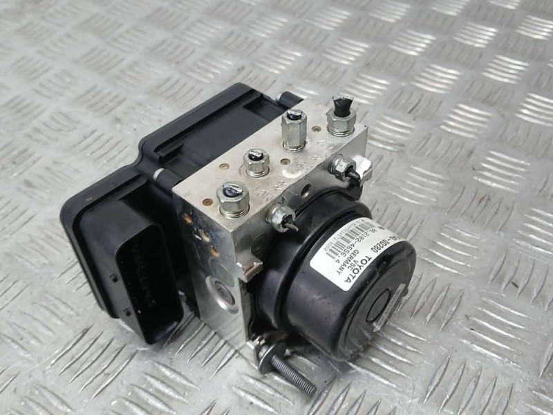 Recambio de abs para toyota yaris active referencia OEM IAM 445400D280 06210246564 ATE