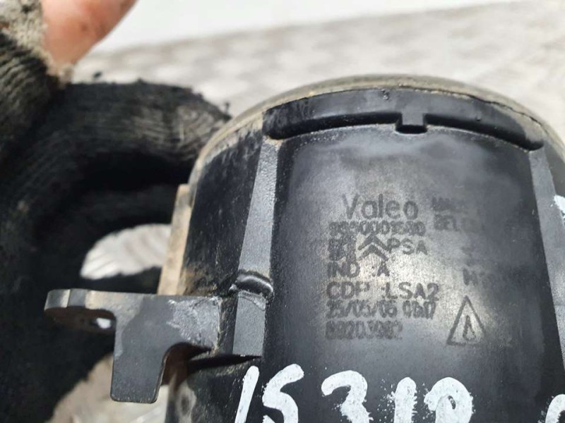 Recambio de faro antiniebla derecho para citroën c4 berlina sx referencia OEM IAM 9650001580 89203982 VALEO PATA ROTA