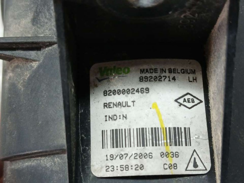 Recambio de faro antiniebla izquierdo para renault clio iii confort dynamique referencia OEM IAM 8200002469  VALEO