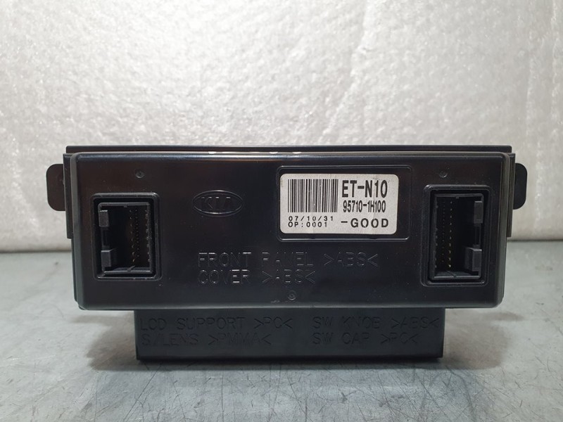 Recambio de pantalla multifuncion para kia cee´d active referencia OEM IAM 957101H100  