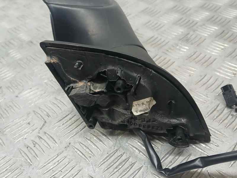 Recambio de retrovisor izquierdo para citroën c3 hdi 70 furio referencia OEM IAM 8149FJ  ELECTRICO 3 CABLES Y MANCHADO PINTURA