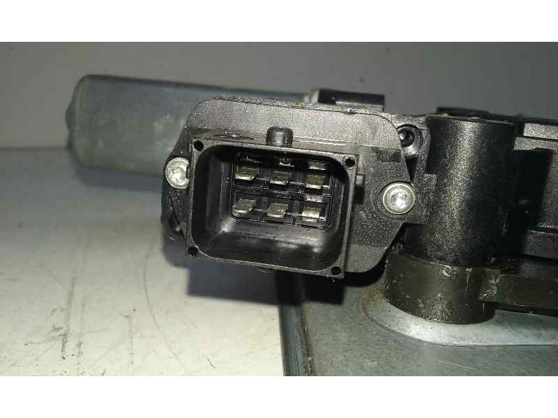 Recambio de elevalunas delantero derecho para opel corsa d catch me now referencia OEM IAM  6 PINS ELECTRICO
