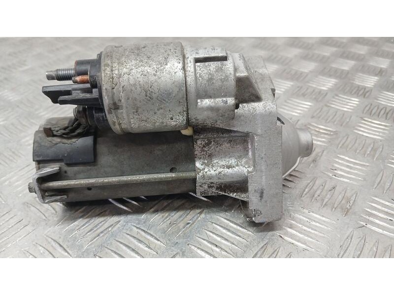 Recambio de motor arranque para dacia duster laureate 4x2 referencia OEM IAM 8200836473B VALEO TS12E9