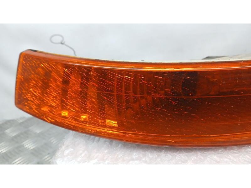 Recambio de piloto delantero derecho para renault trafic ii furgoneta (fl) 1.9 dci 80 (fl0b) referencia OEM IAM 8200007030 VALEO