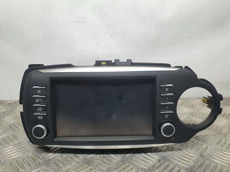 Recambio de sistema navegacion gps para toyota yaris hsd active referencia OEM IAM 861400D320  