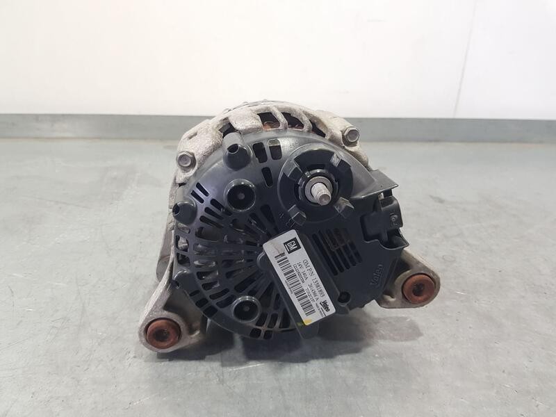 Recambio de alternador para opel corsa d selective referencia OEM IAM 13581893  