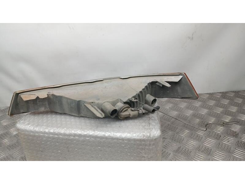 Recambio de piloto delantero derecho para renault trafic ii furgoneta (fl) 1.9 dci 80 (fl0b) referencia OEM IAM 8200007030 VALEO