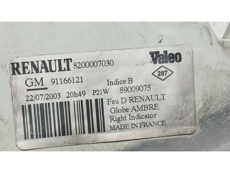 Recambio de piloto delantero derecho para renault trafic ii furgoneta (fl) 1.9 dci 80 (fl0b) referencia OEM IAM 8200007030 VALEO