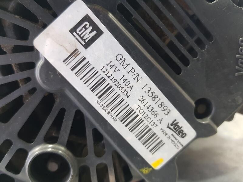 Recambio de alternador para opel corsa d selective referencia OEM IAM 13581893  
