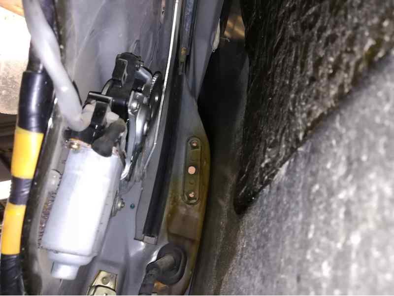 Recambio de elevalunas trasero derecho para lexus is200 (gxe10) 2.0 referencia OEM IAM   ELECTRICO