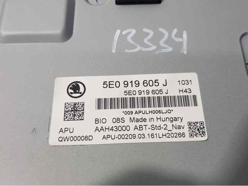 Recambio de pantalla multifuncion para skoda octavia lim. (5e3) style referencia OEM IAM 5E0919605J  