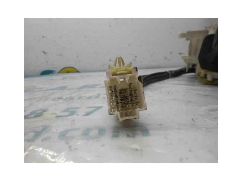 Recambio de mando luces y limpia para kia carnival td ls referencia OEM IAM   